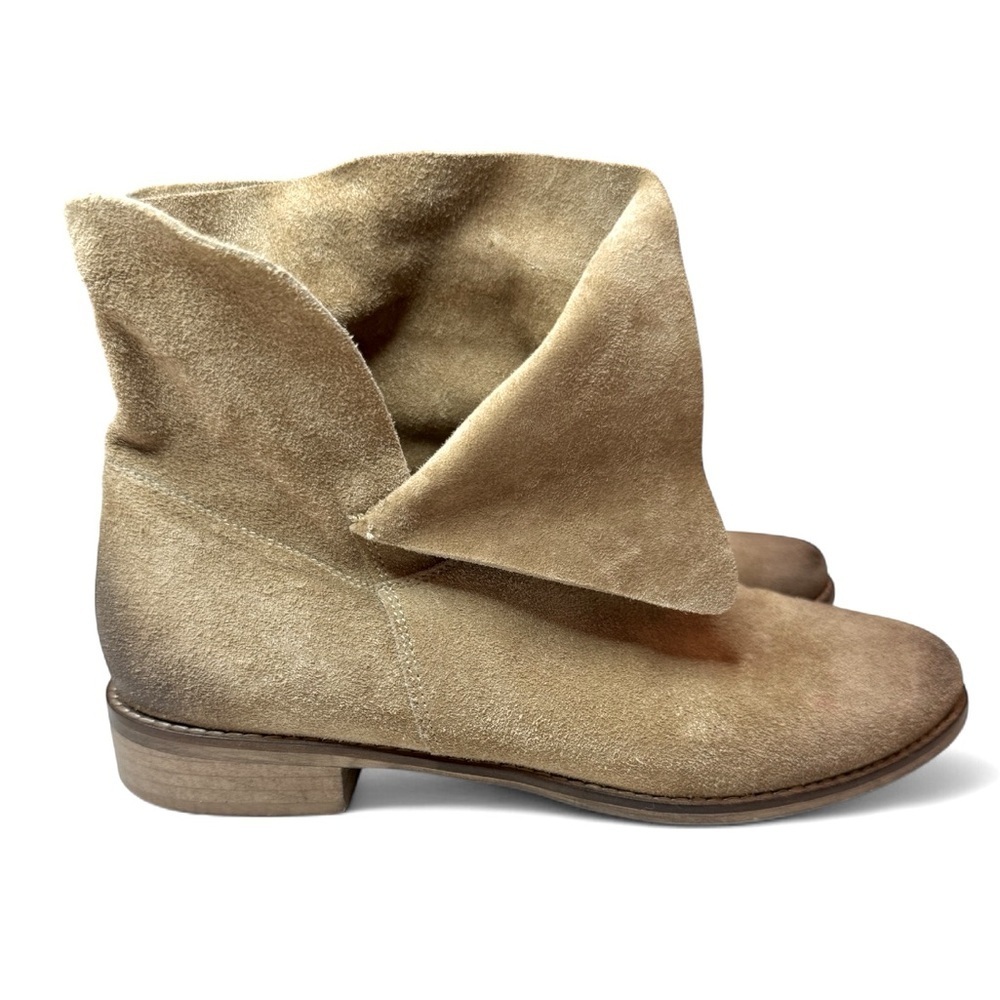 Dee Keller Elsy Suede Foldover Flap Distressed Ankle Bootie Size 36 (5.5-6 US) - Picture 2 of 9